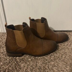 Men's Brown/Tan Chelsea Boots EUC